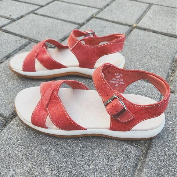 Lands End Coral/Washed Red Suede Ankle Strap Walking Sandals 7 - Picture 2 of 8